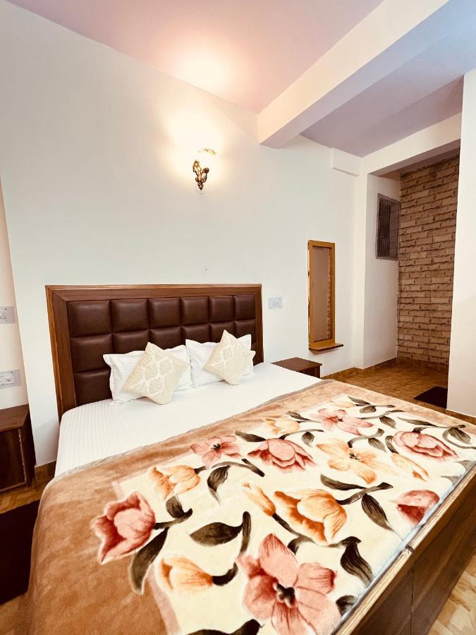 Residence Inn Homestay Shimla Bagian luar foto