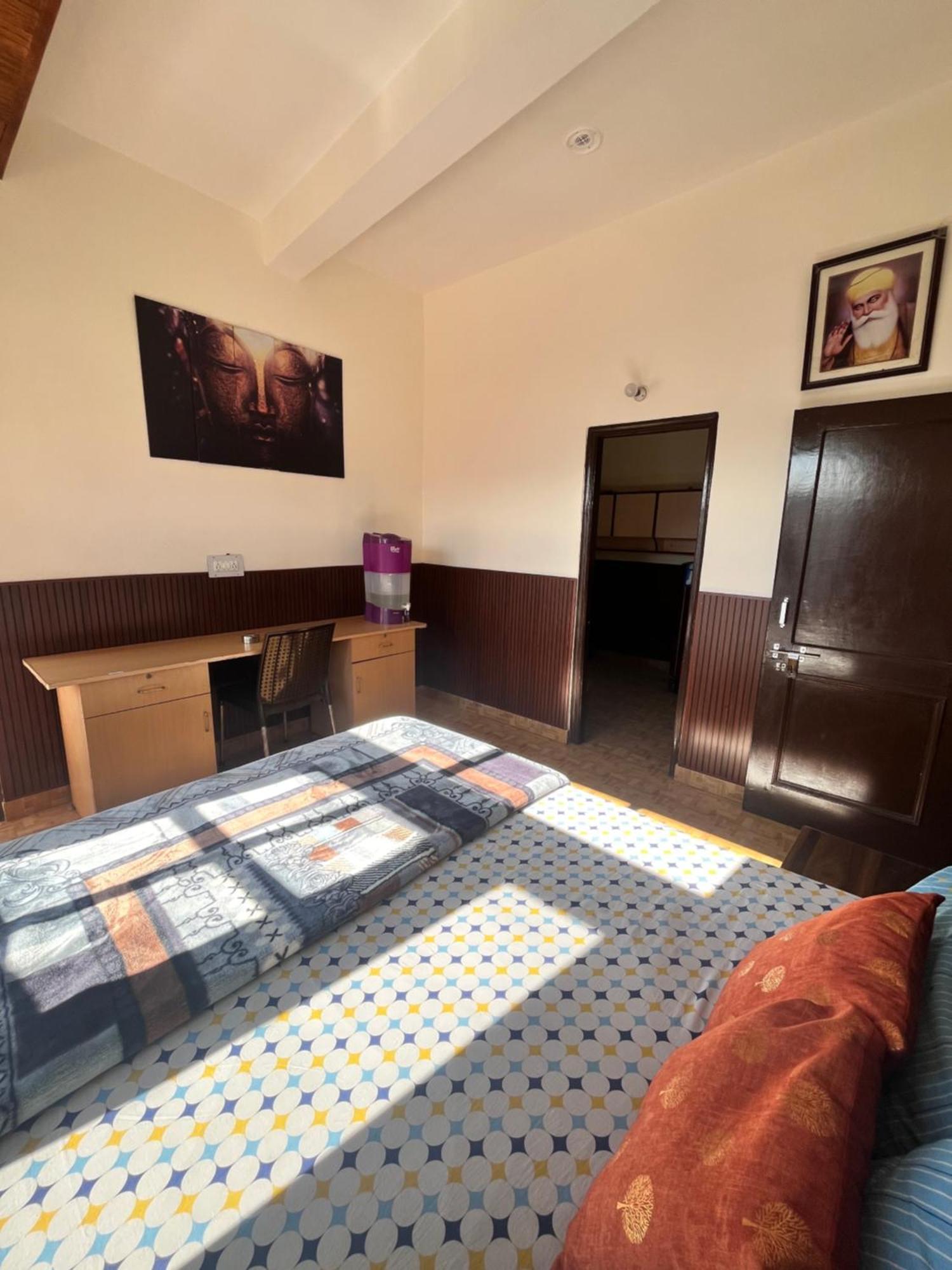 Residence Inn Homestay Shimla Bagian luar foto